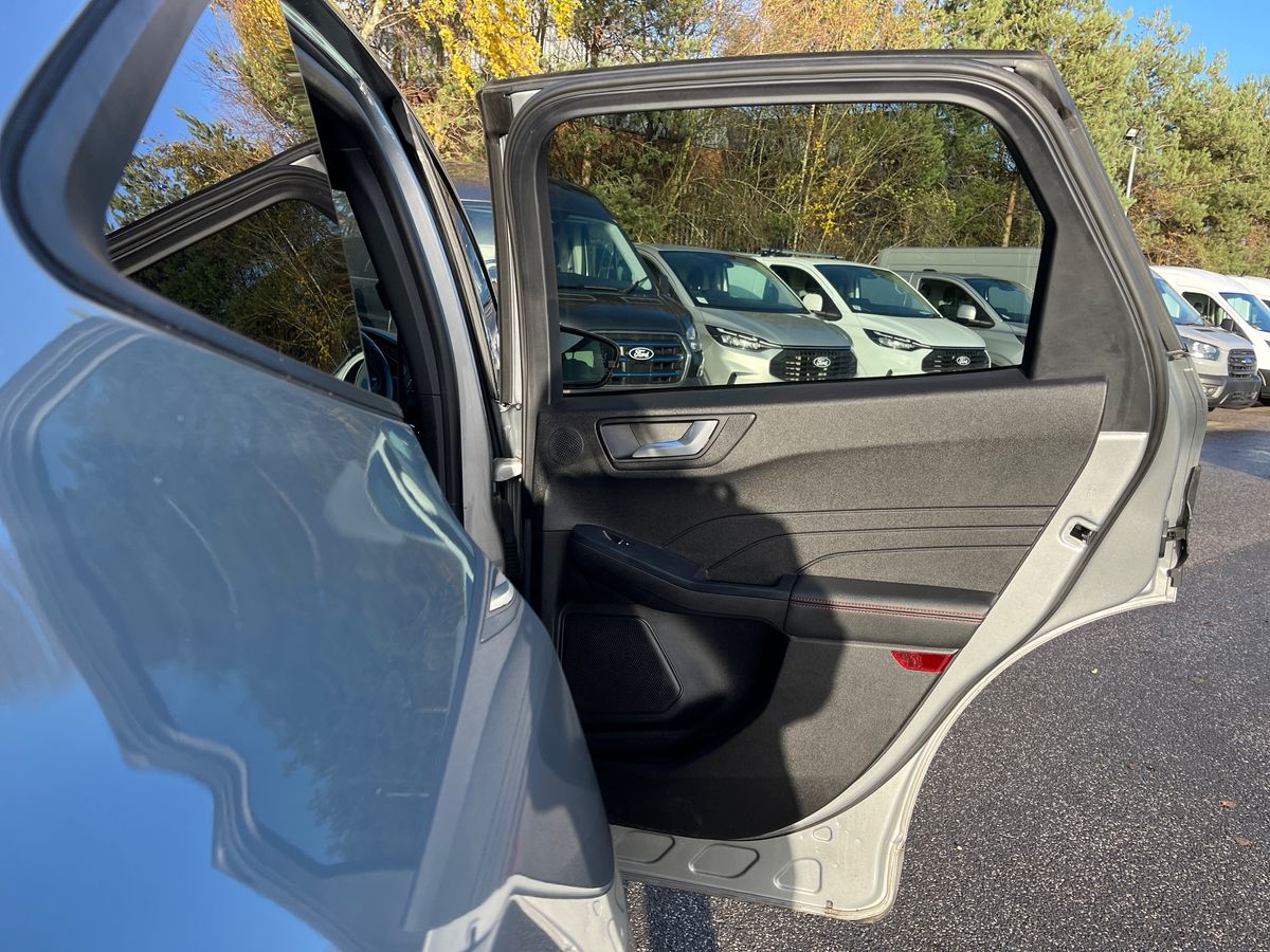 Used Ford Kuga 2022 for sale - 76736089: Photo 35