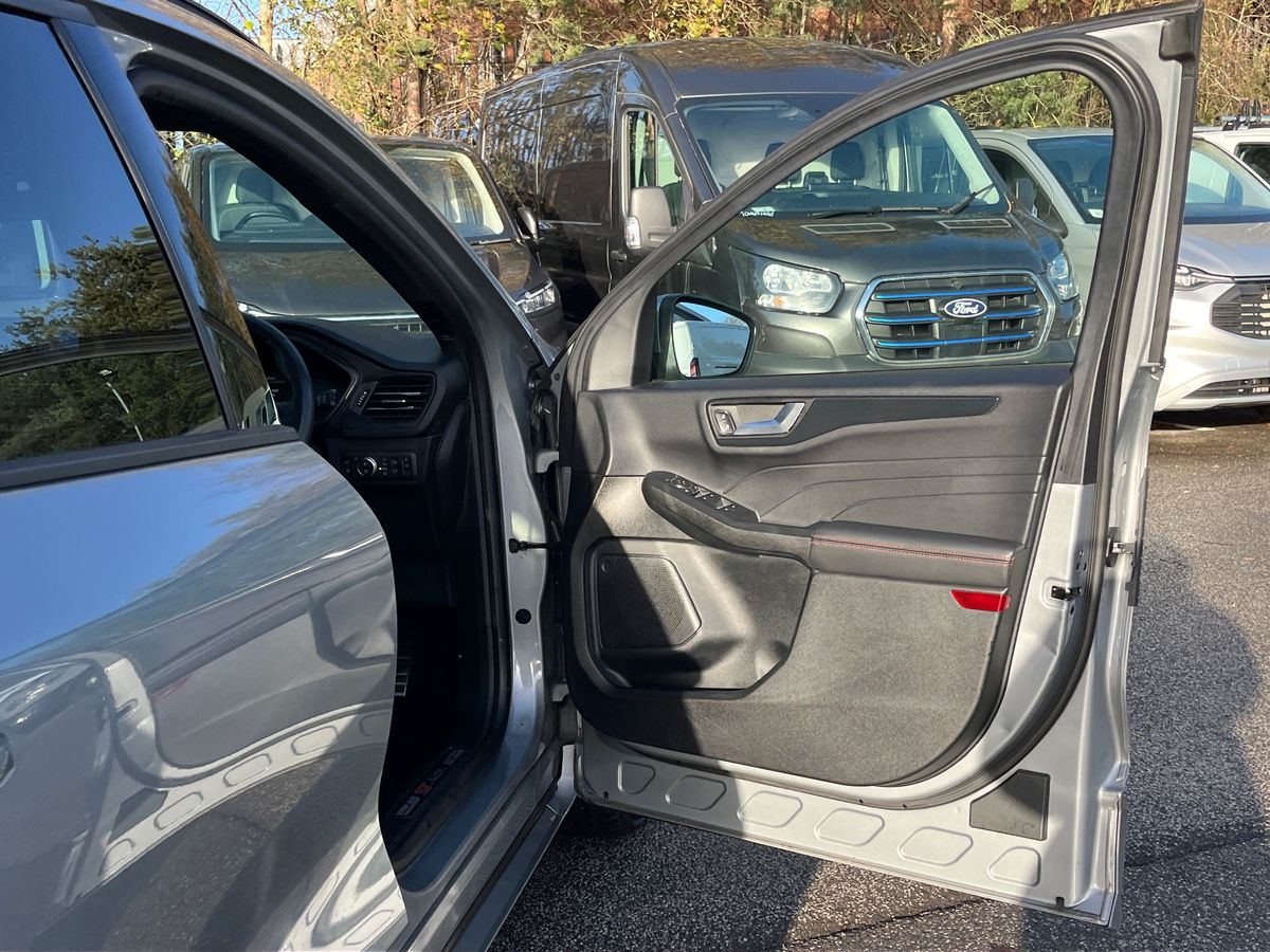 Used Ford Kuga 2022 for sale - 76736089: Photo 59