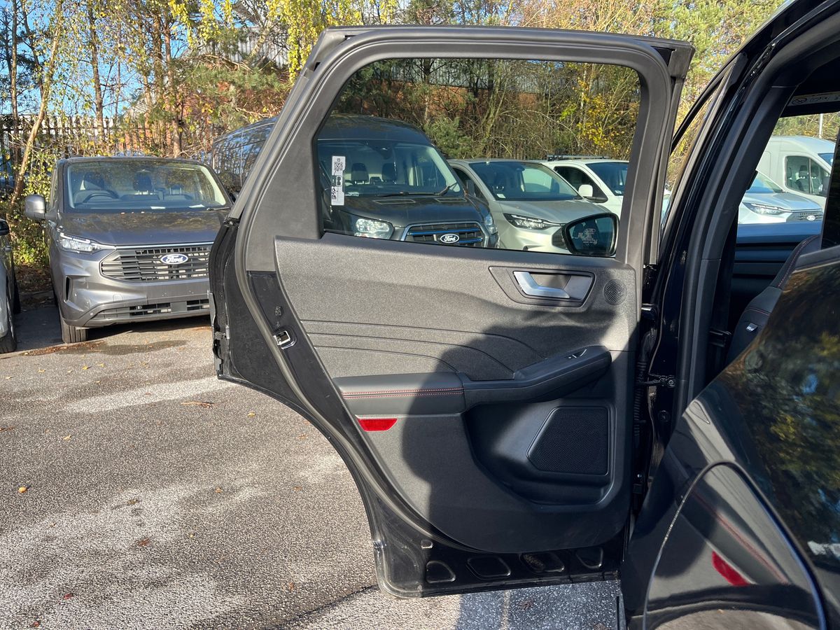 Used Ford Kuga 2025 for sale - 76736003: Photo 35