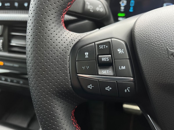 Used Ford Kuga 2024 for sale - 76230619: Photo 19