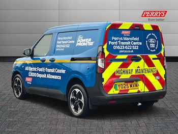 Used Ford Transit Courier 2025 for sale - 77002129: Photo