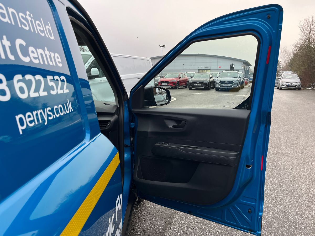 Used Ford Transit Courier 2025 for sale - 77002129: Photo 45