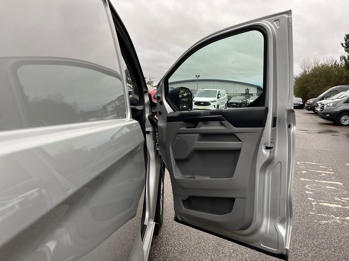 Used Ford Transit Custom 2025 for sale - 76735968: Photo 45