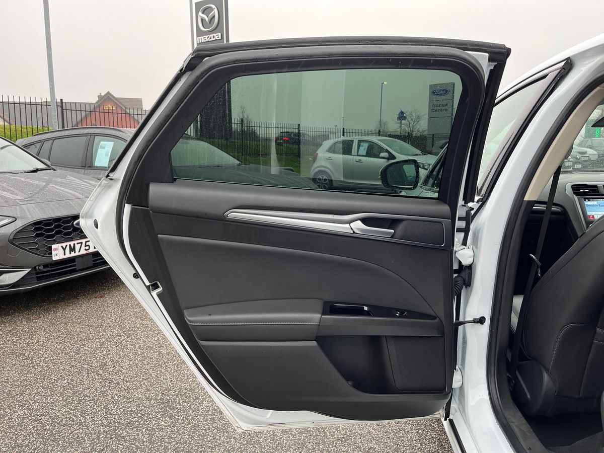 Used Ford Mondeo 2017 for sale - 77271705: Photo 28