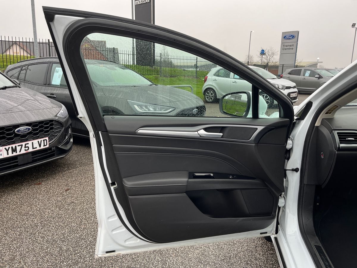 Used Ford Mondeo 2017 for sale - 77271705: Photo 30