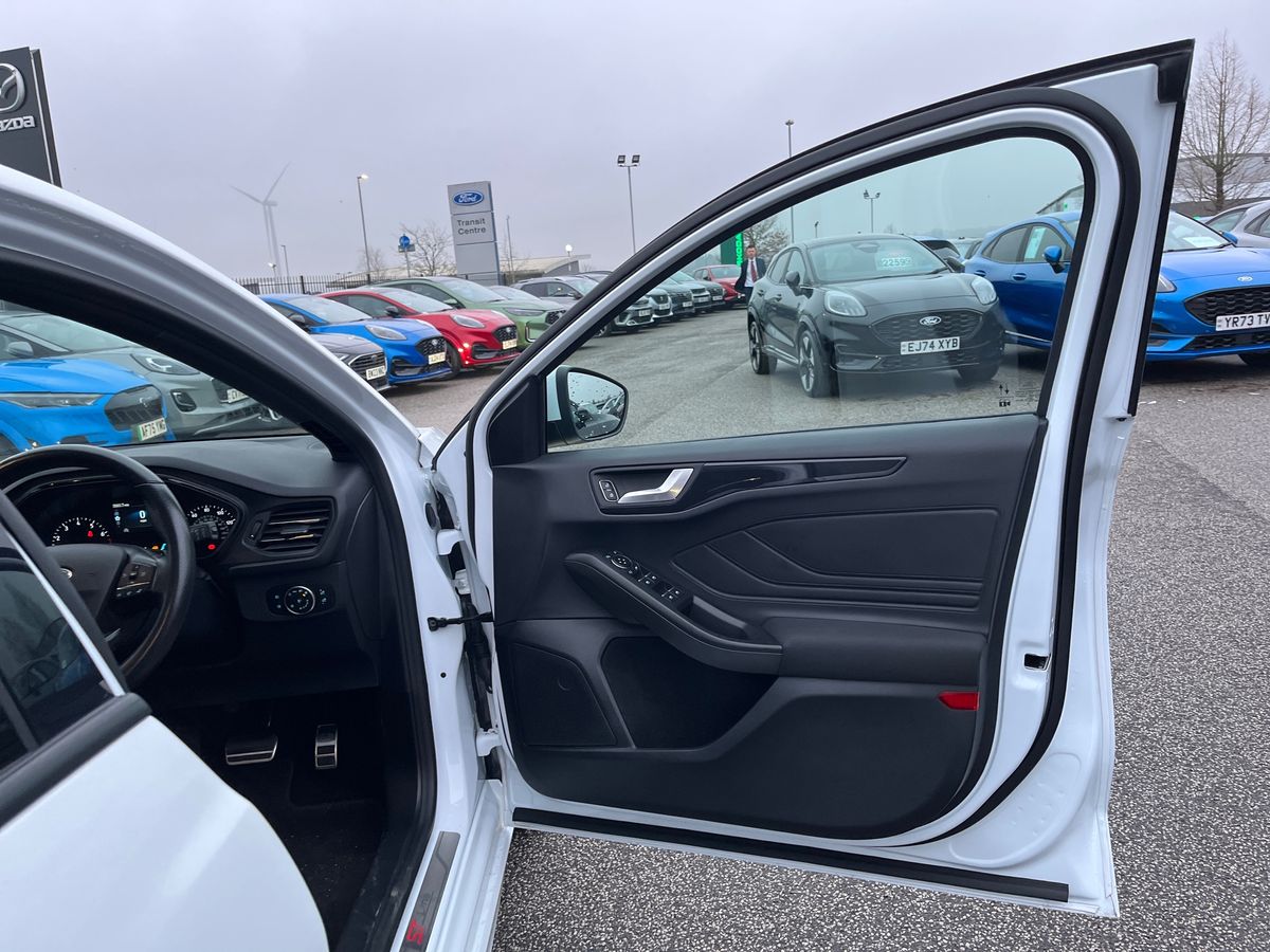 Used Ford Focus 2020 for sale - 77033747: Photo 45