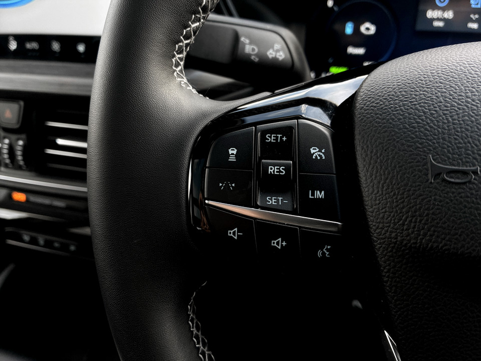 Used Ford Kuga 2025 for sale - 77666535: Photo 45