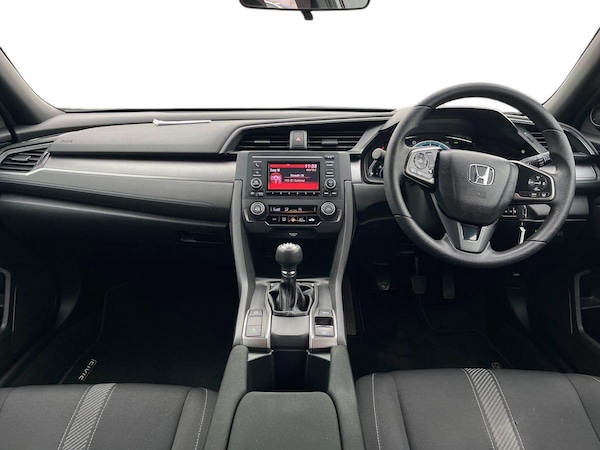 Used Honda Civic 2018 for sale - 76272525: Photo 10