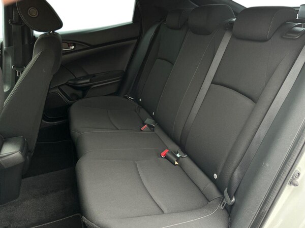 Used Honda Civic 2018 for sale - 76272525: Photo 20