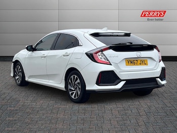 Used Honda Civic 2018 for sale - 76272525: Photo 2
