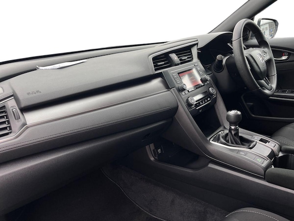 Used Honda Civic 2018 for sale - 76272525: Photo 7