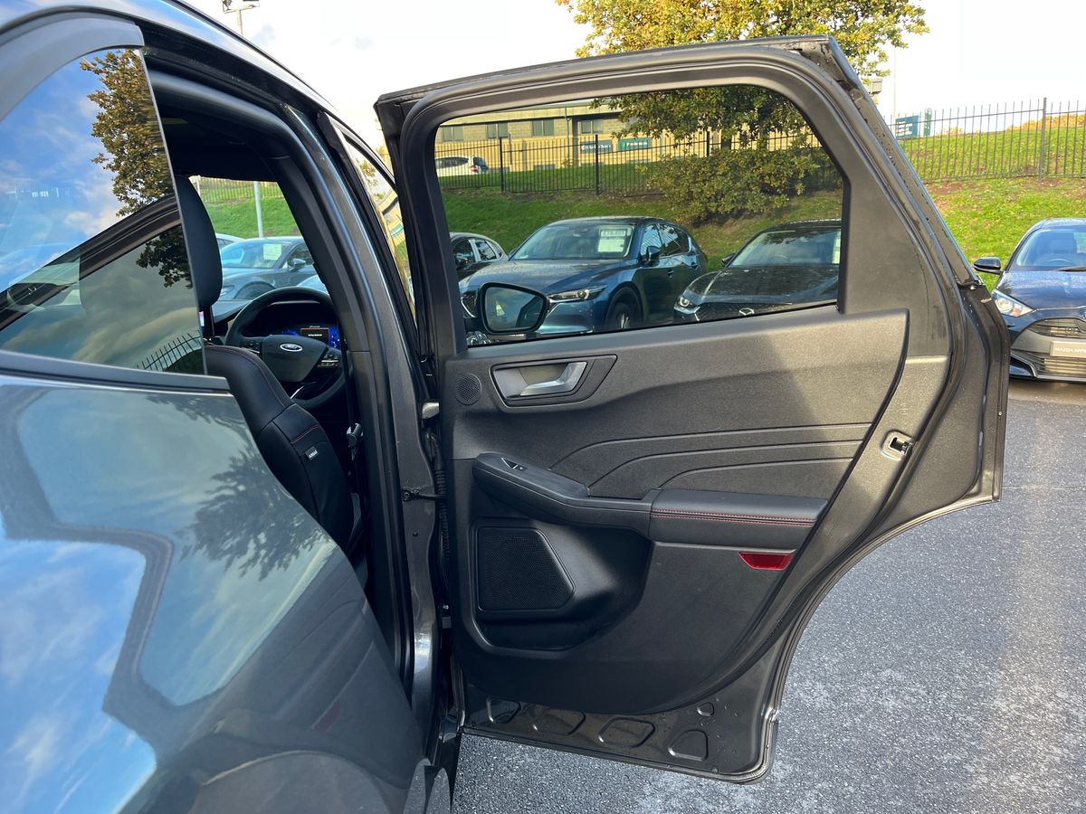 Used Ford Kuga 2022 for sale - 76373897: Photo 32