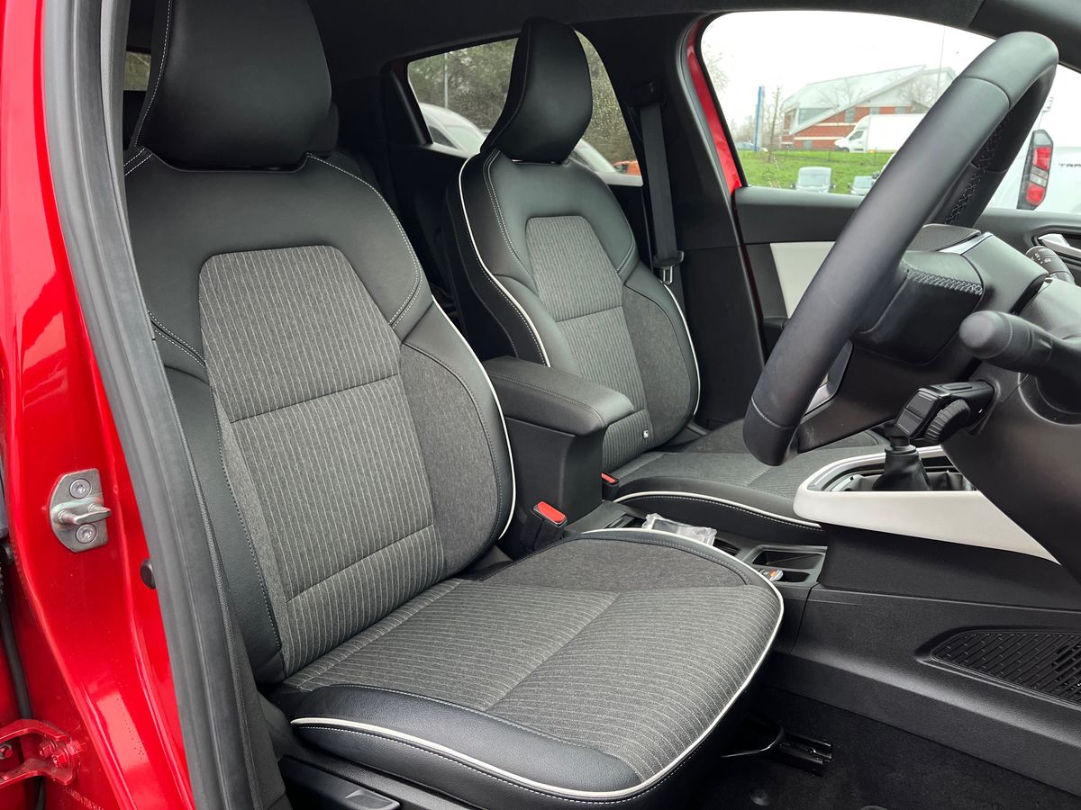 Used Renault Clio 2023 for sale - 77033804: Photo 45