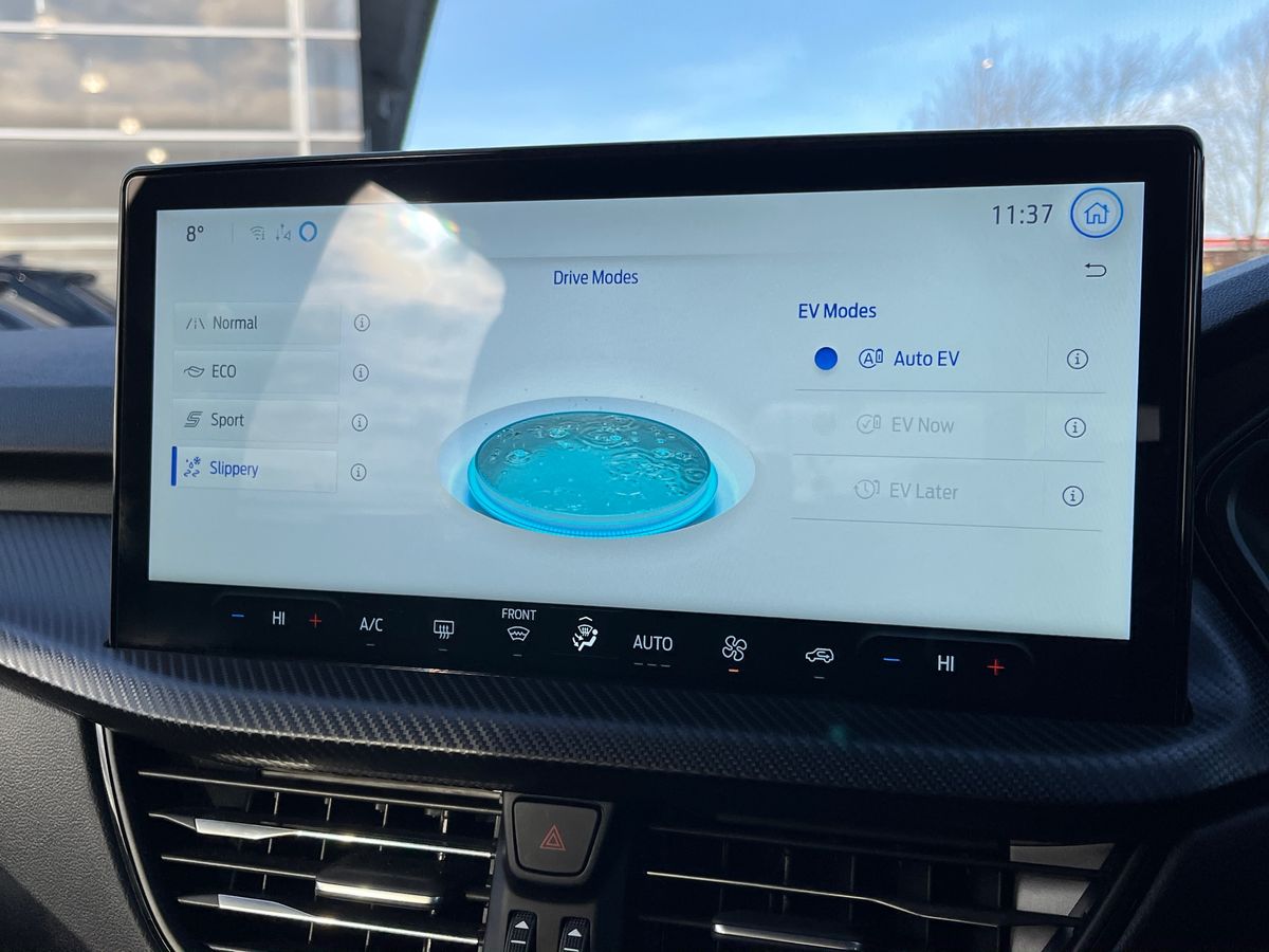 Used Ford Kuga 2025 for sale - 77113619: Photo 45