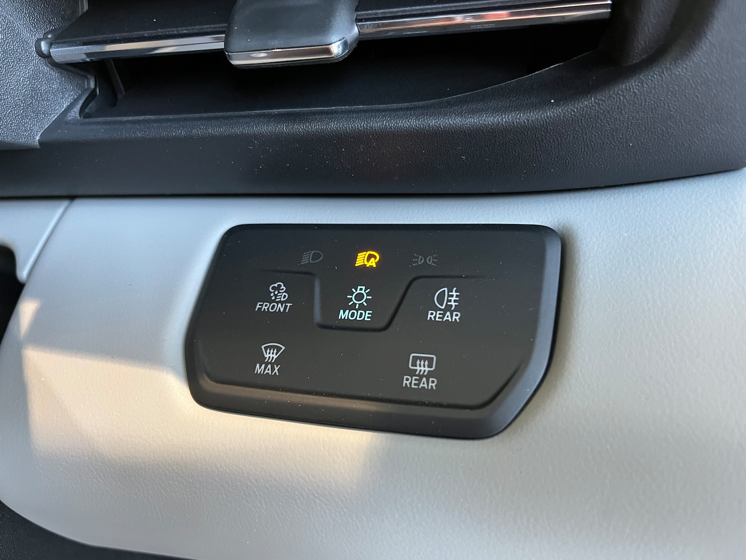 Used Ford Explorer 2026 for sale - 77529493: Photo 43