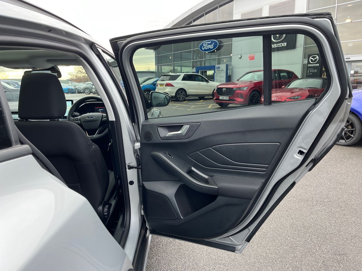 Used Ford Focus 2025 for sale - 76958050: Photo 31