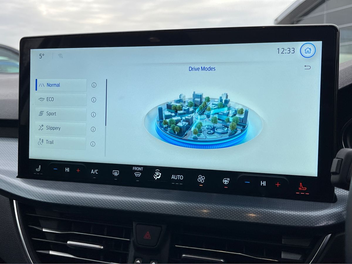 Used Ford Focus 2025 for sale - 76958050: Photo 38