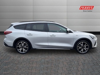 Used Ford Focus 2025 for sale - 76958050: Photo