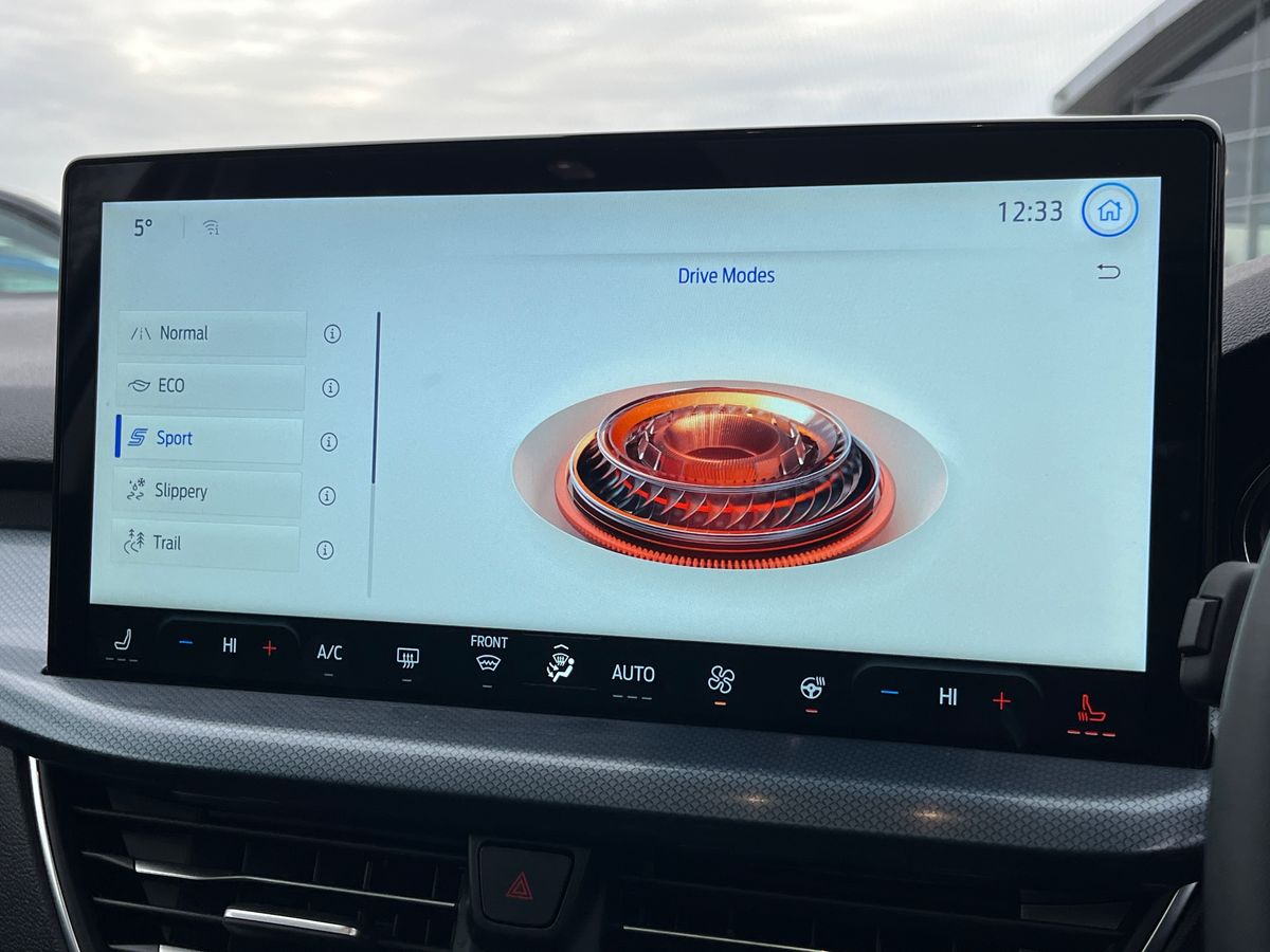 Used Ford Focus 2025 for sale - 76958050: Photo 40