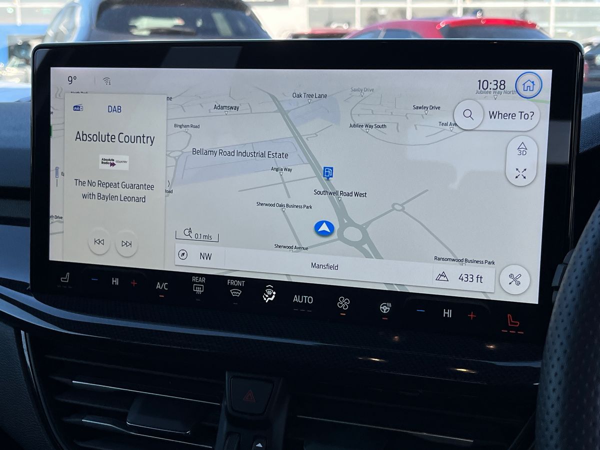 Used Ford Focus 2023 for sale - 76045442: Photo 11