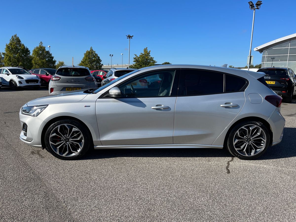 Used Ford Focus 2023 for sale - 76045442: Photo 24