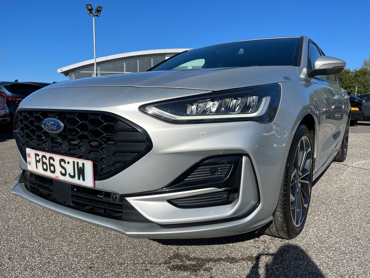 Used Ford Focus 2023 for sale - 76045442: Photo 25