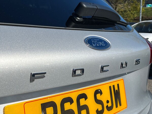 Used Ford Focus 2023 for sale - 76045442: Photo 26