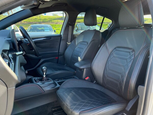 Used Ford Focus 2023 for sale - 76045442: Photo 38