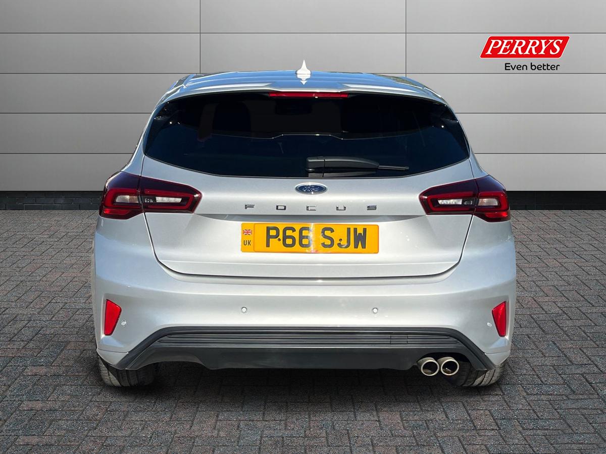 Used Ford Focus 2023 for sale - 76045442: Photo 5