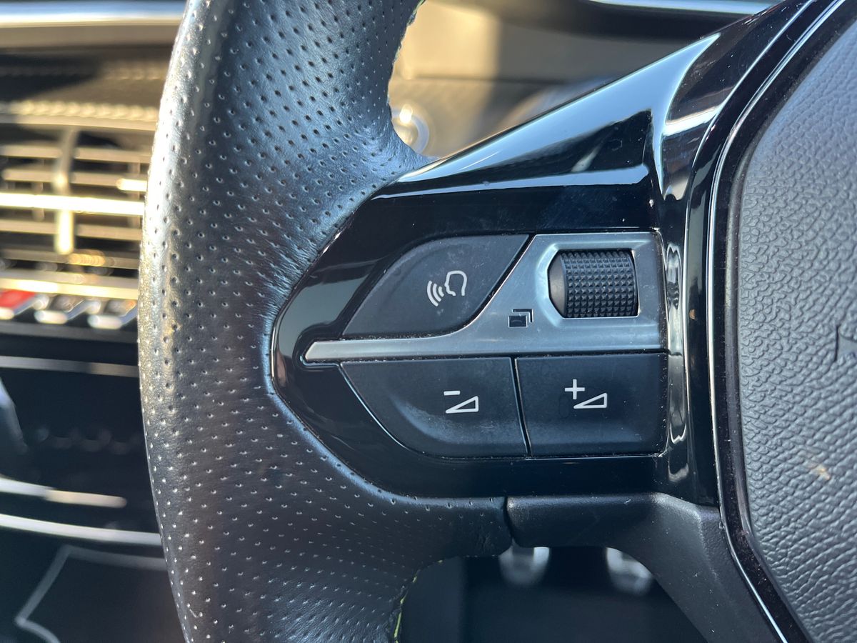 Used Peugeot 2008 2021 for sale - 76594746: Photo 16