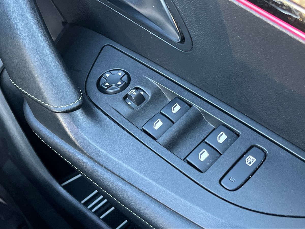 Used Peugeot 2008 2021 for sale - 76594746: Photo 18