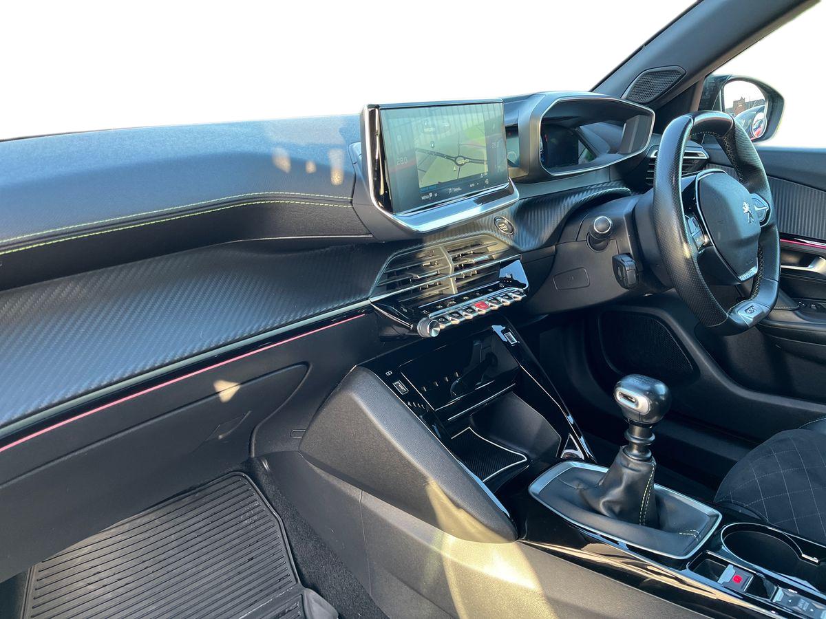 Used Peugeot 2008 2021 for sale - 76594746: Photo 6