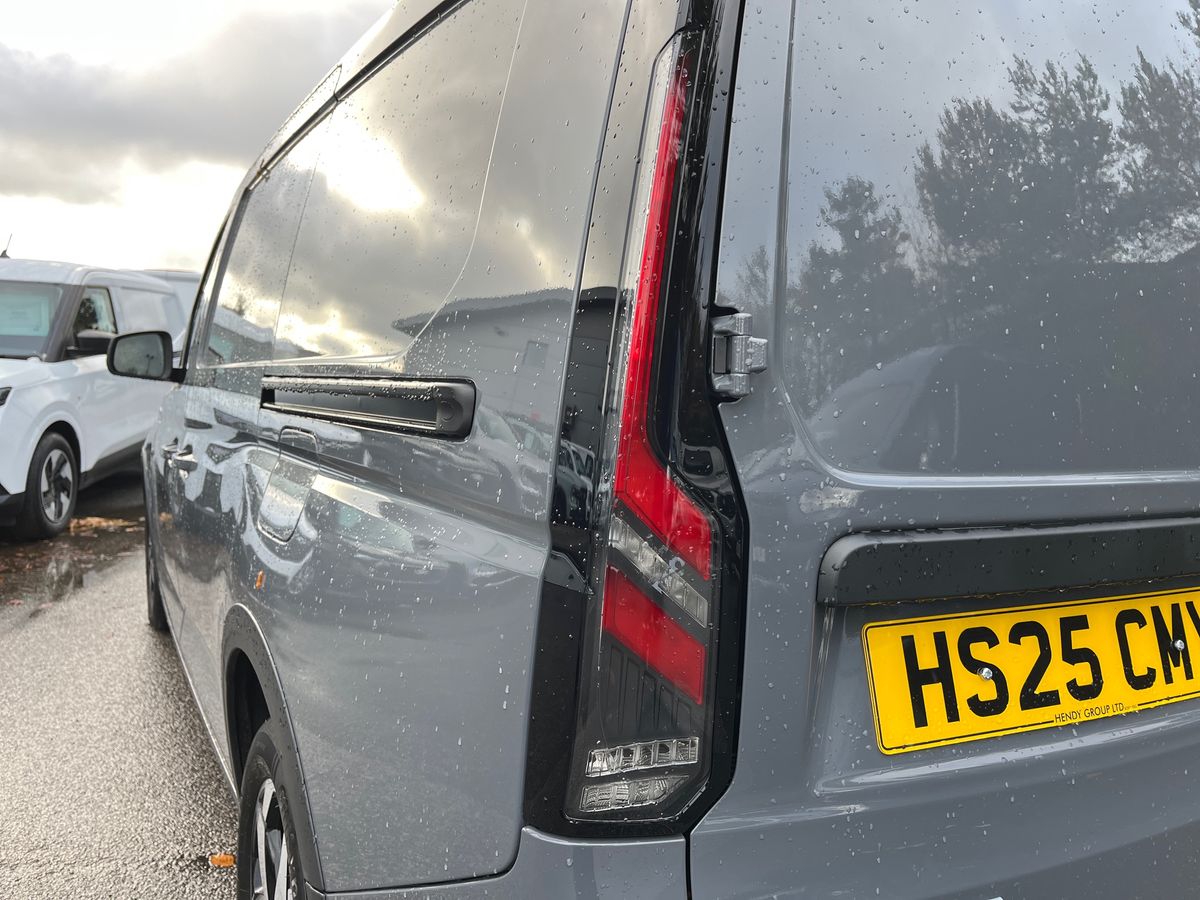 Used Ford Transit Connect 2025 for sale - 76611954: Photo 20