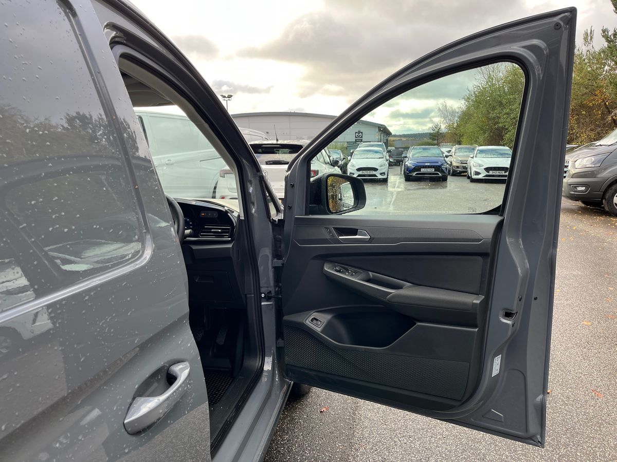 Used Ford Transit Connect 2025 for sale - 76611954: Photo 43