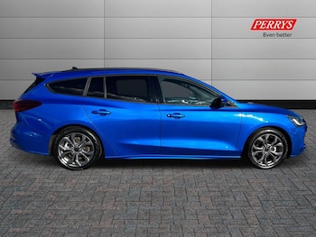 Used Ford Focus 2024 for sale - 76090393: Photo 3