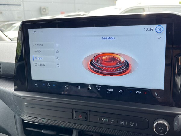 Used Ford Transit Custom 2024 for sale - 75651257: Photo 38