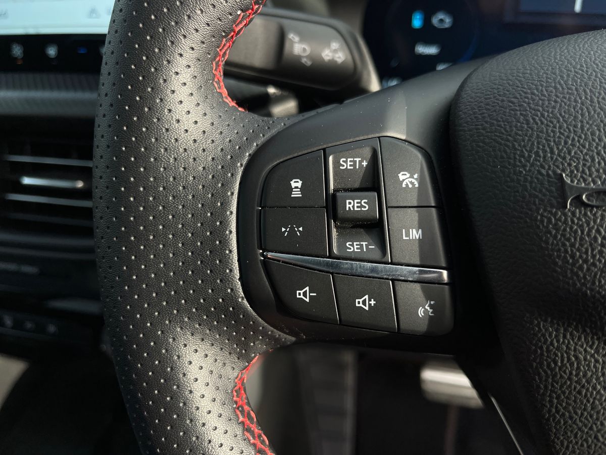 Used Ford Kuga 2024 for sale - 76351872: Photo 16