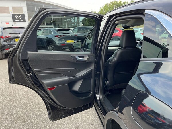 Used Ford Kuga 2022 for sale - 75555537: Photo 32