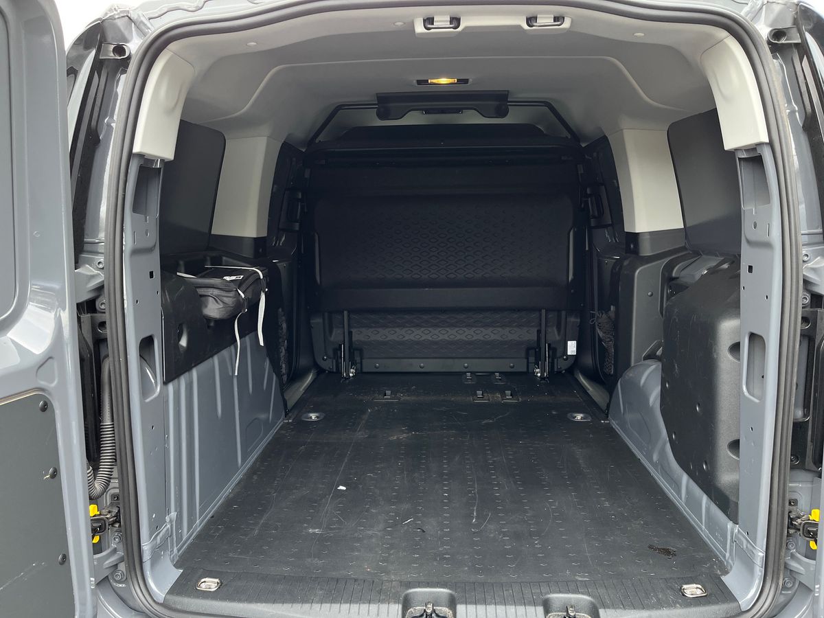 Used Ford Transit Connect 2025 for sale - 76736065: Photo 17