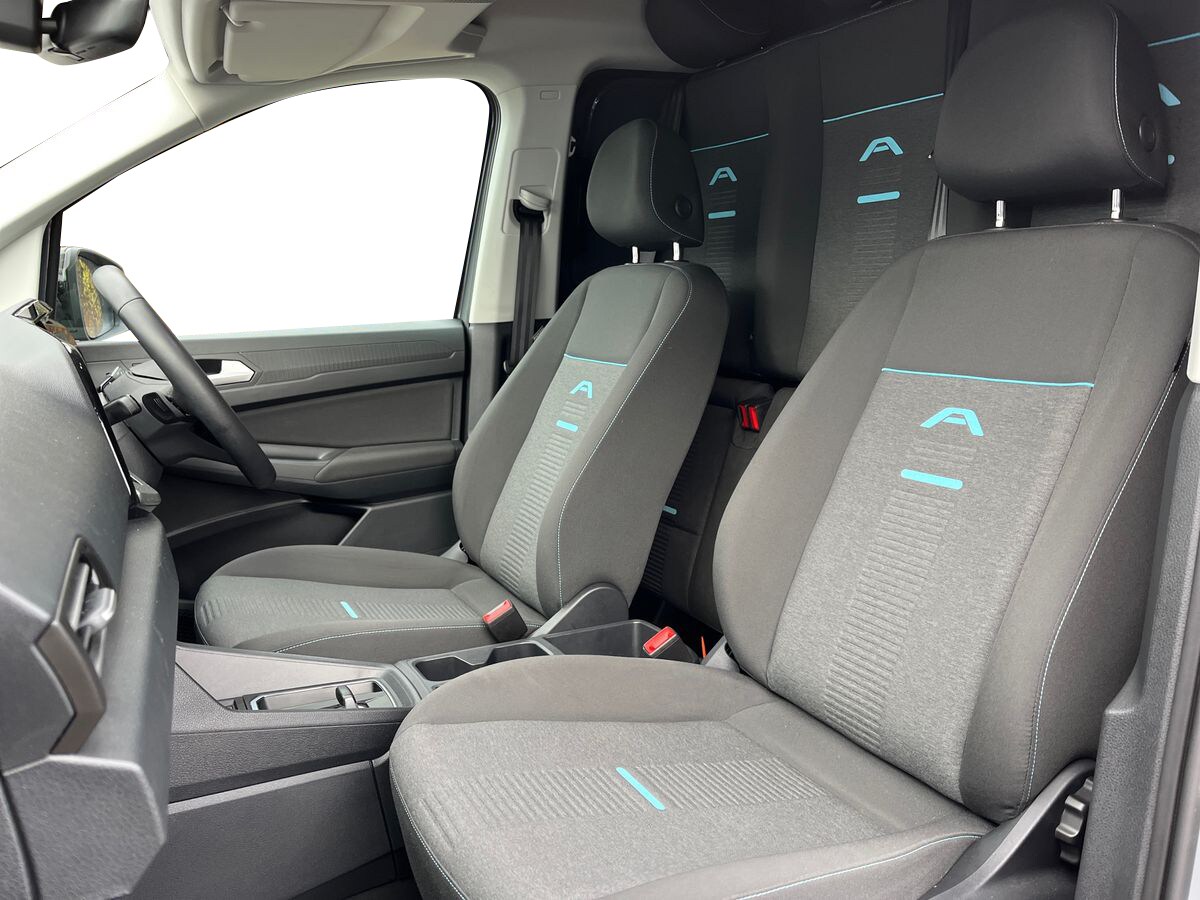 Used Ford Transit Connect 2025 for sale - 76736065: Photo 6