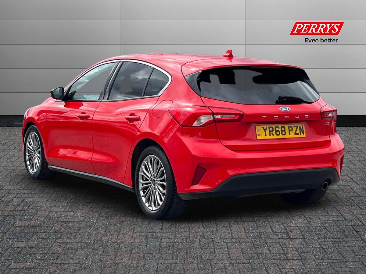 Used Ford Focus 2018 for sale - 76412842: Photo 2