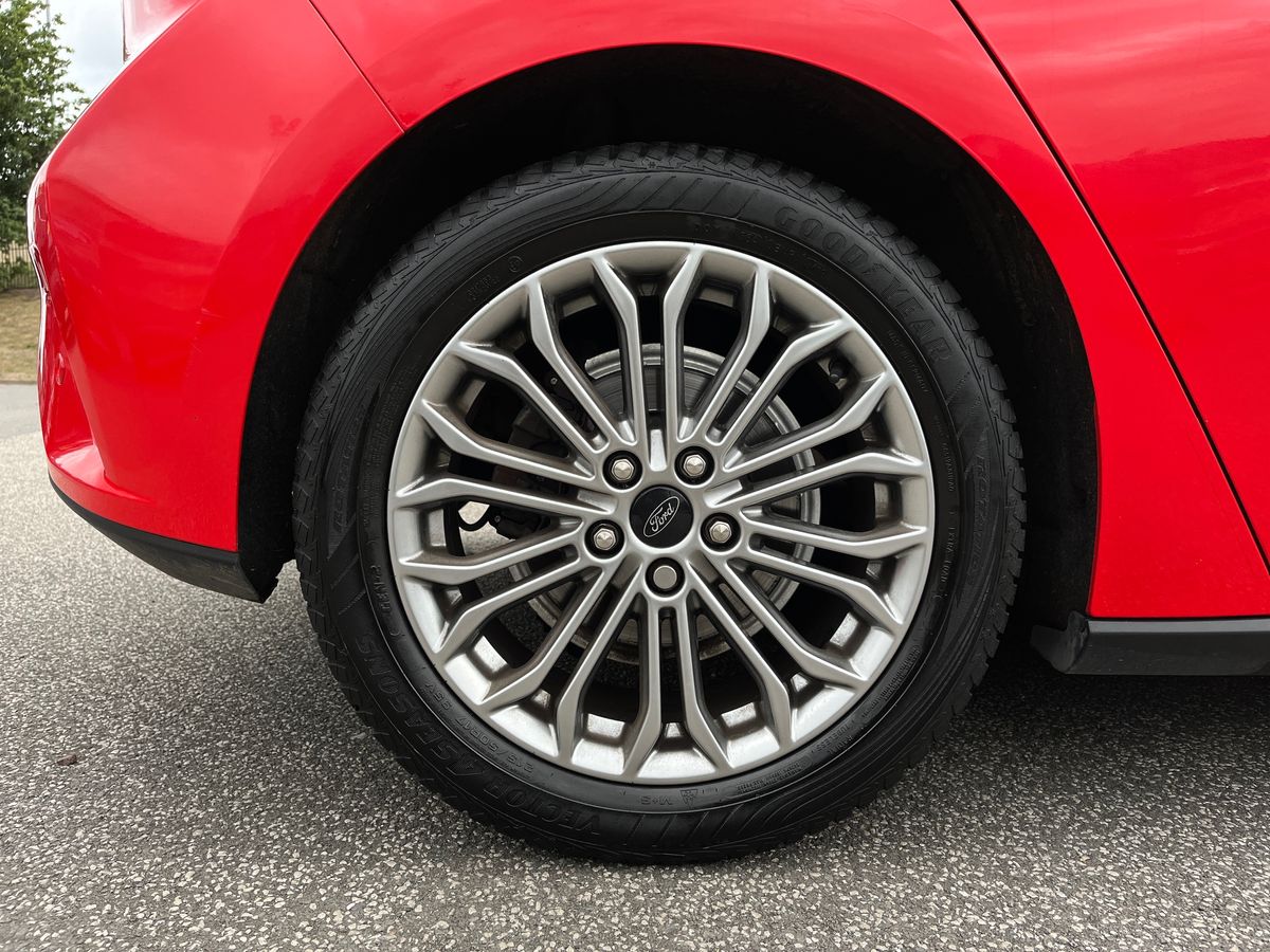 Used Ford Focus 2018 for sale - 76412842: Photo 7