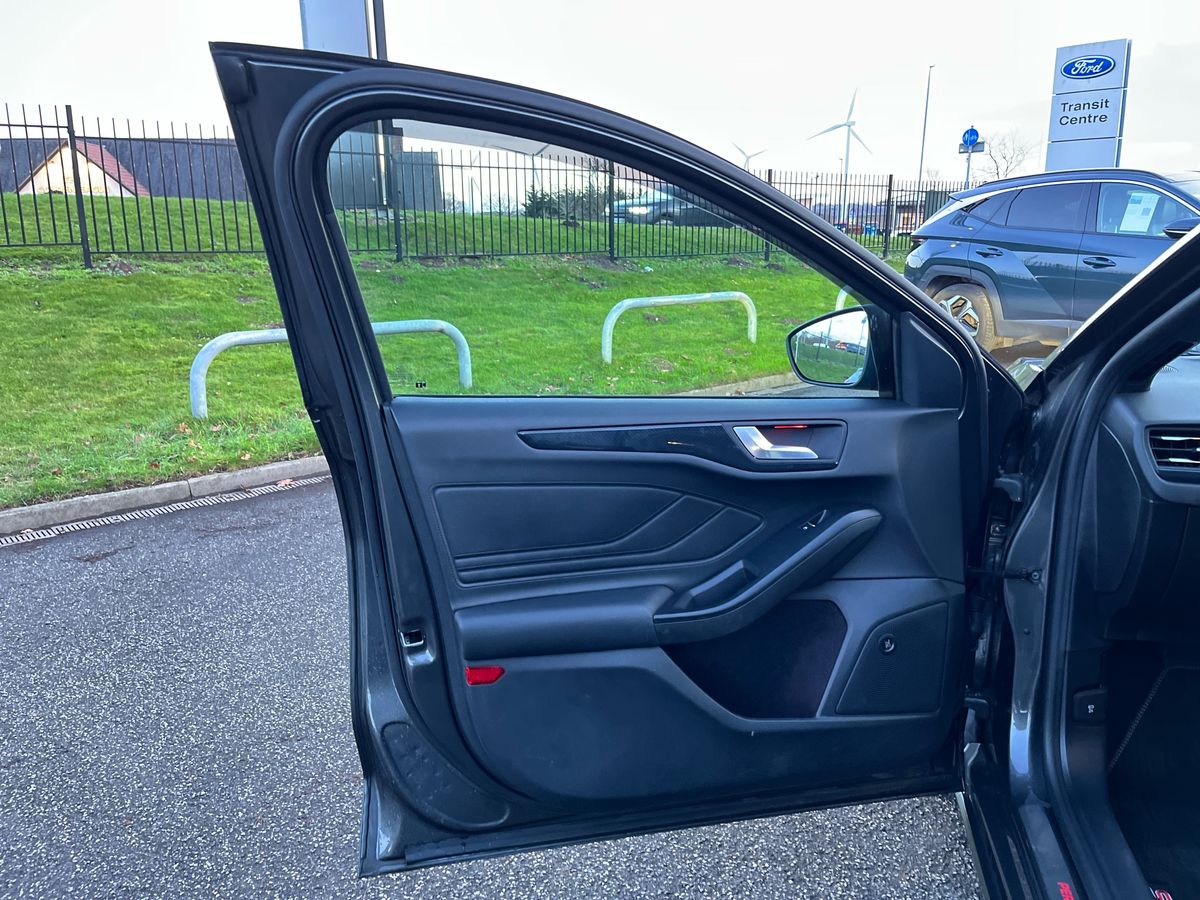 Used Ford Focus 2019 for sale - 77460610: Photo 35