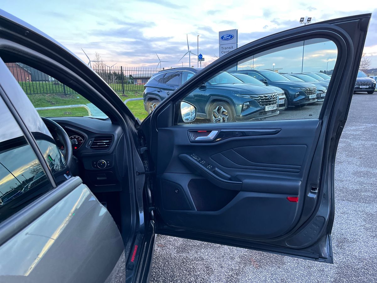 Used Ford Focus 2019 for sale - 77460610: Photo 37