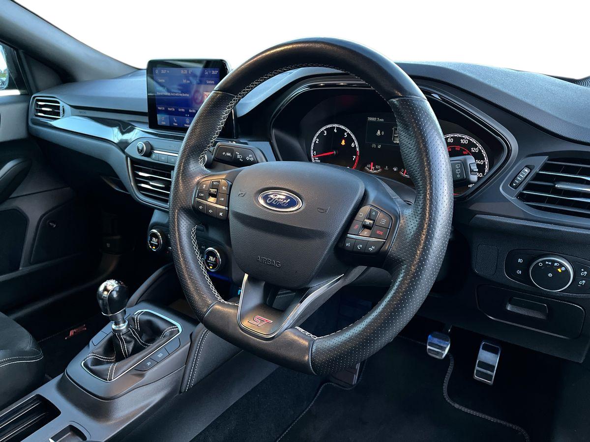 Used Ford Focus 2019 for sale - 77460610: Photo 8