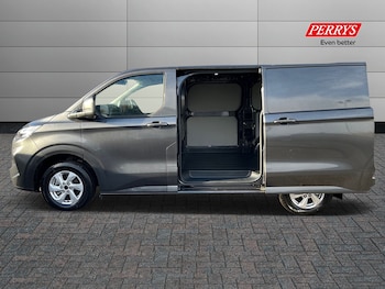 Used Ford Transit Custom 2025 for sale - 76611845: Photo