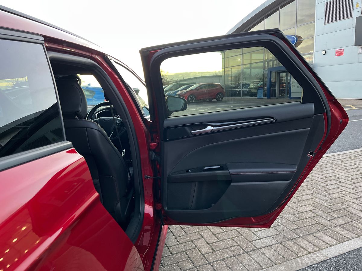 Used Ford Mondeo 2021 for sale - 76706911: Photo 28