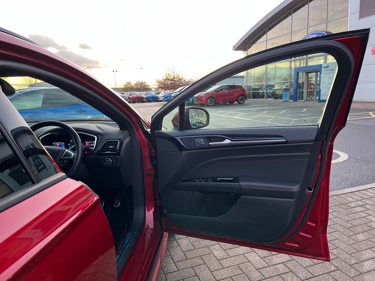 Used Ford Mondeo 2021 for sale - 76706911: Photo 46