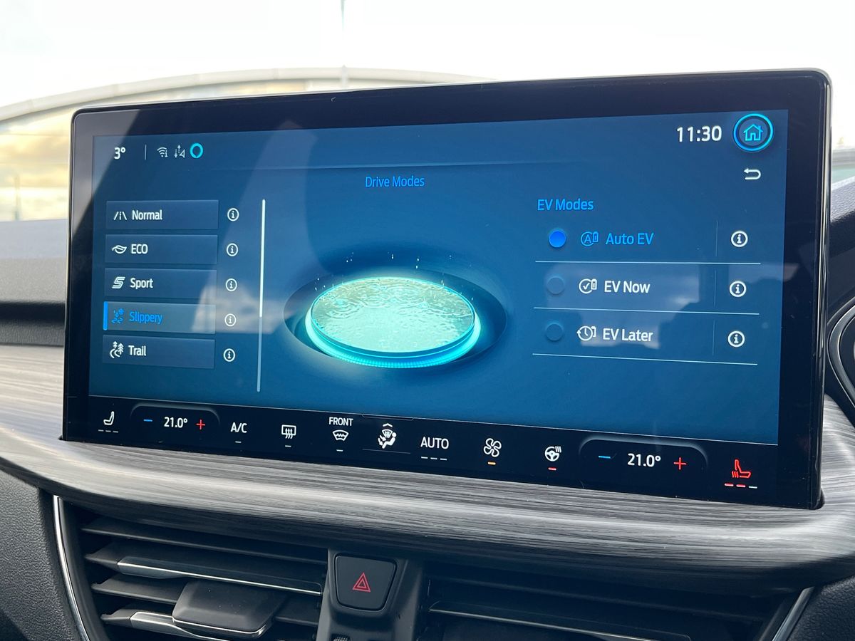 Used Ford Kuga 2025 for sale - 77125337: Photo 47