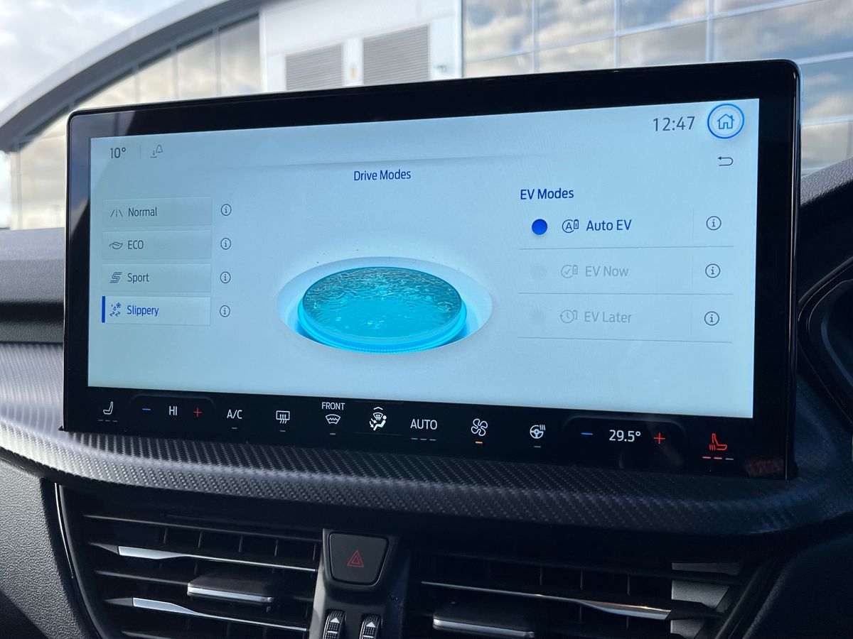 Used Ford Kuga 2025 for sale - 76905672: Photo 47